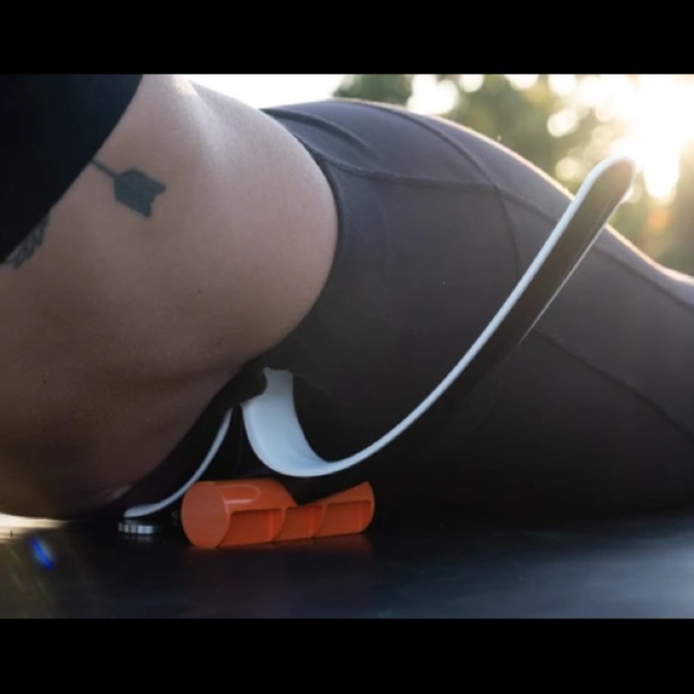 NWT Aletha HIP HOOK TOOL Tight Hips Workout Relief